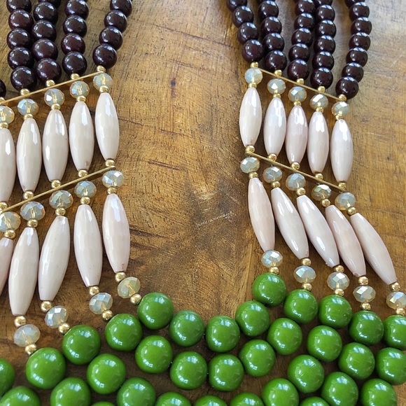 Who What Where Clutch and Statement Necklace - Picture 2 of 8